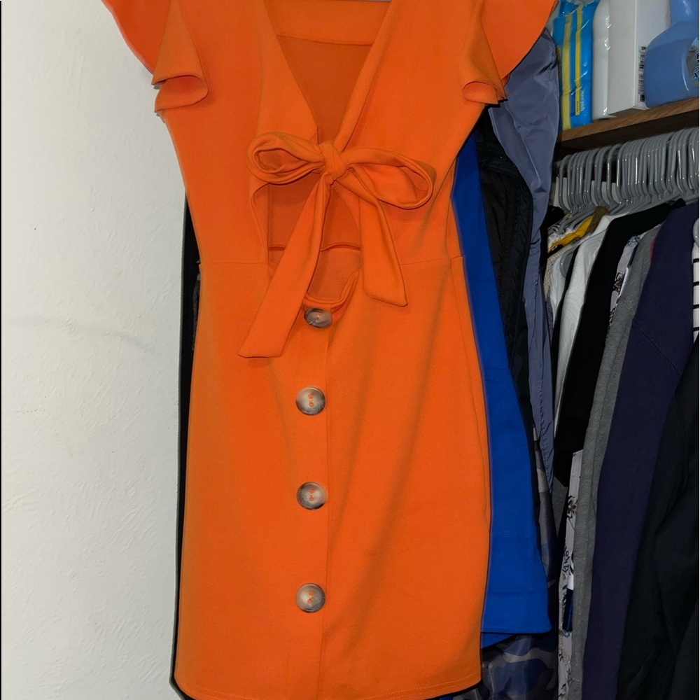 Women’s boohoo dress